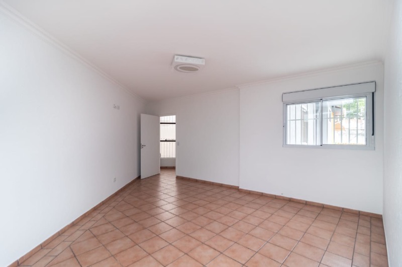 Casa à venda com 2 quartos, 400m² - Foto 7