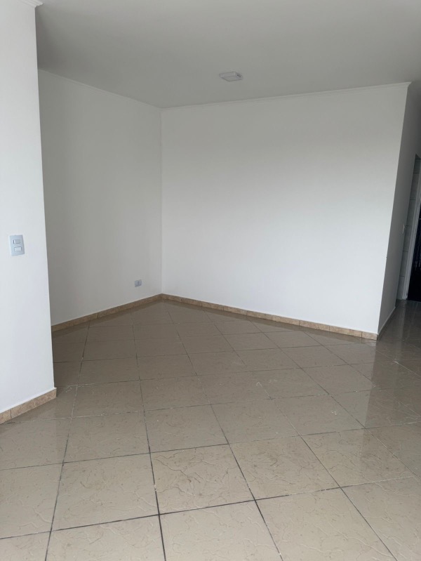 Apartamento à venda com 3 quartos, 63m² - Foto 3