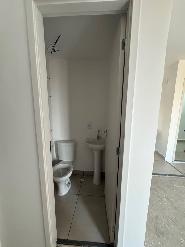 Apartamento à venda com 2 quartos, 42m² - Foto 17