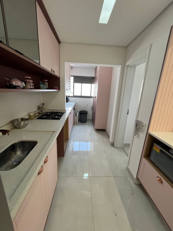 Apartamento à venda com 3 quartos, 121m² - Foto 6