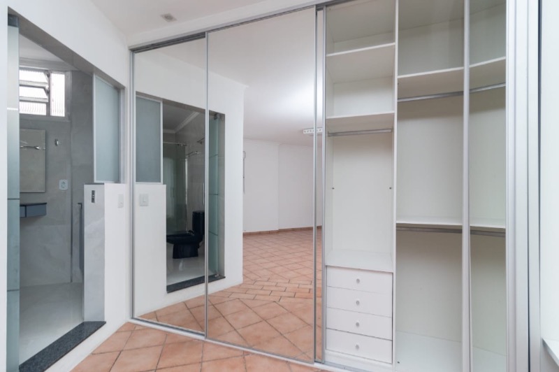 Casa à venda com 2 quartos, 400m² - Foto 11