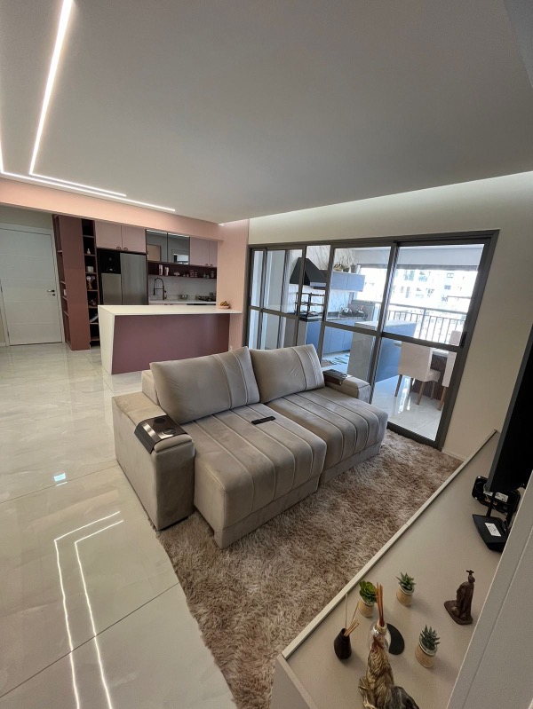 Apartamento à venda com 3 quartos, 121m² - Foto 11