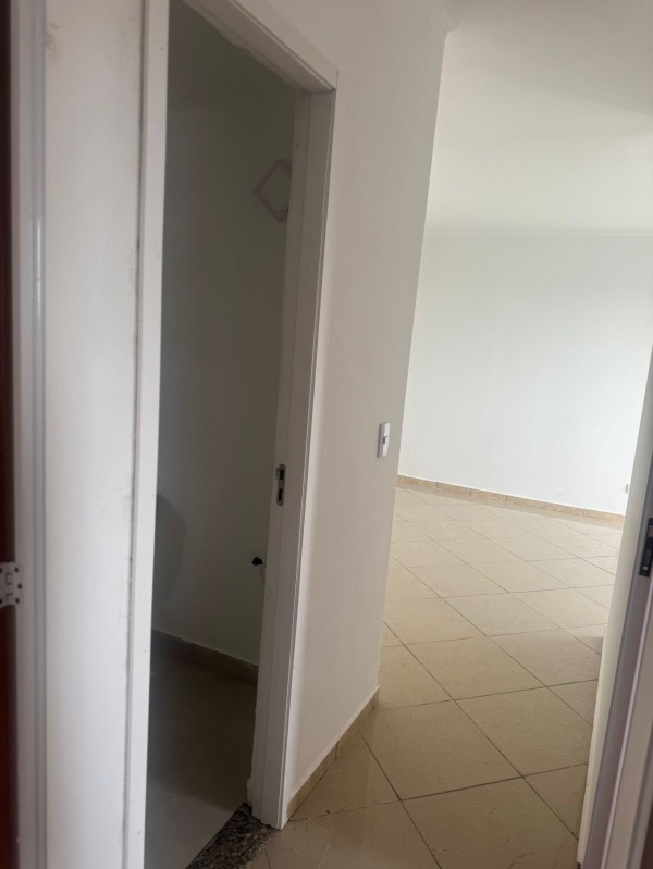 Apartamento à venda com 3 quartos, 63m² - Foto 4