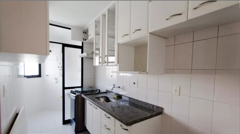 Apartamento à venda com 1 quarto, 40m² - Foto 2