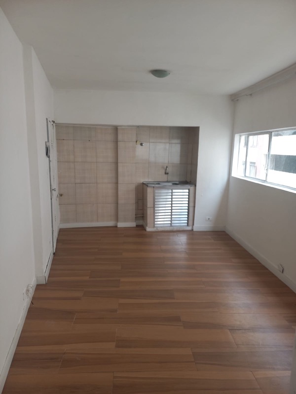 Apartamento à venda com 1 quarto, 29m² - Foto 2