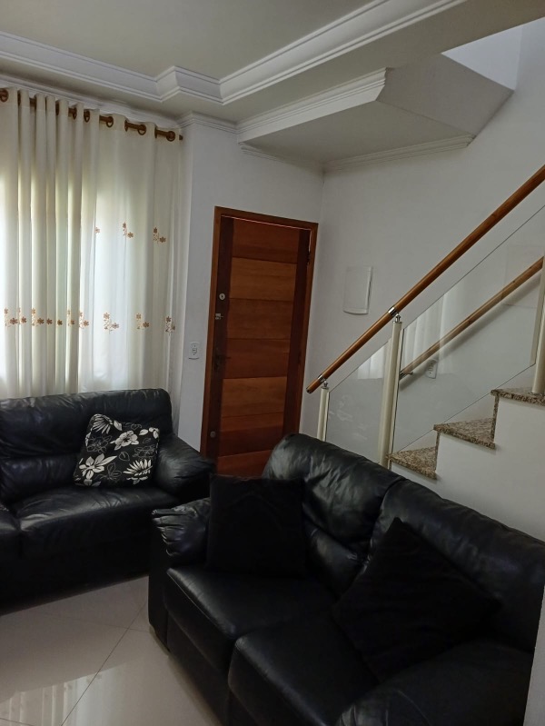 Casa à venda com 2 quartos, 49m² - Foto 1