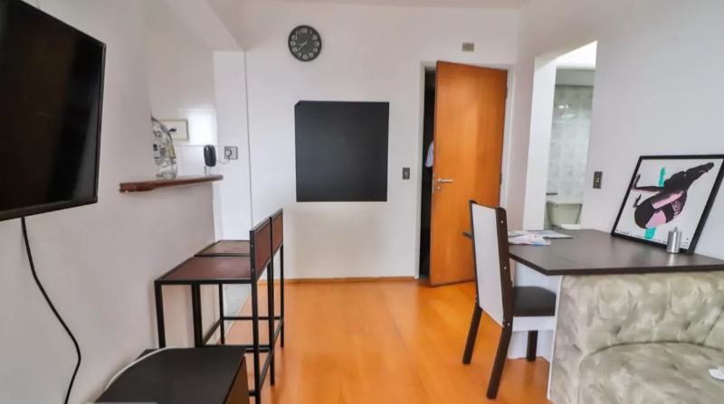 Apartamento à venda com 1 quarto, 40m² - Foto 5