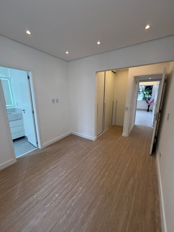 Apartamento, 3 quartos, 124 m² - Foto 2