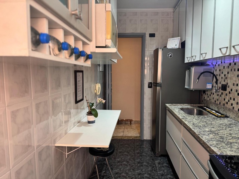 Apartamento à venda com 2 quartos, 52m² - Foto 18