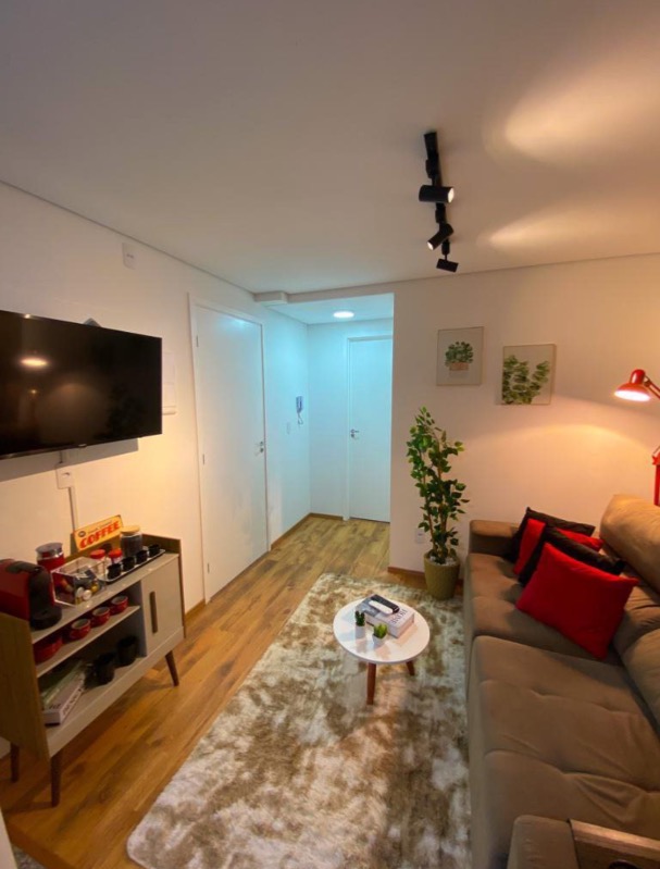 Apartamento à venda com 1 quarto, 33m² - Foto 1