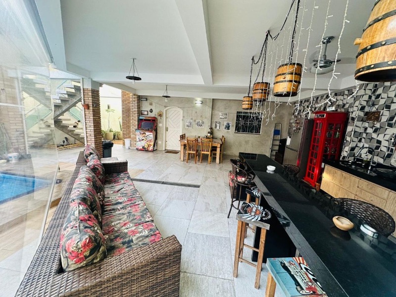 Casa, 3 quartos, 226 m² - Foto 7