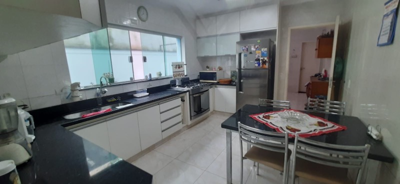 Casa, 4 quartos, 220 m² - Foto 10