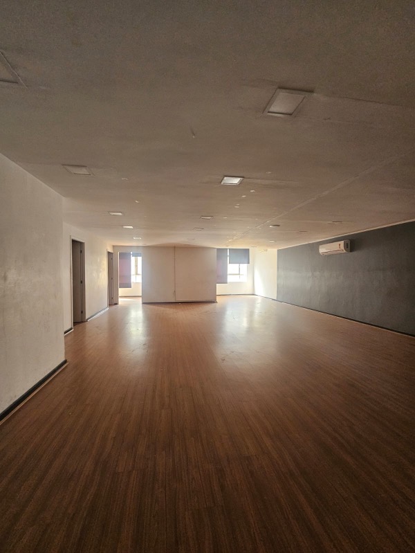 Sala-Conjunto, 220 m² - Foto 1