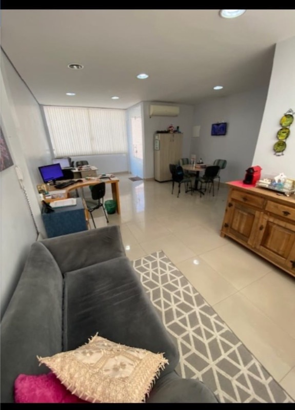 Casa, 3 quartos, 270 m² - Foto 3