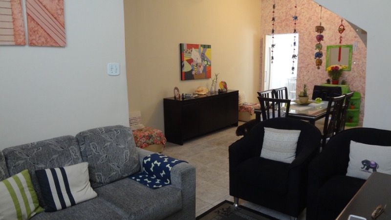 Casa, 4 quartos, 147 m² - Foto 1