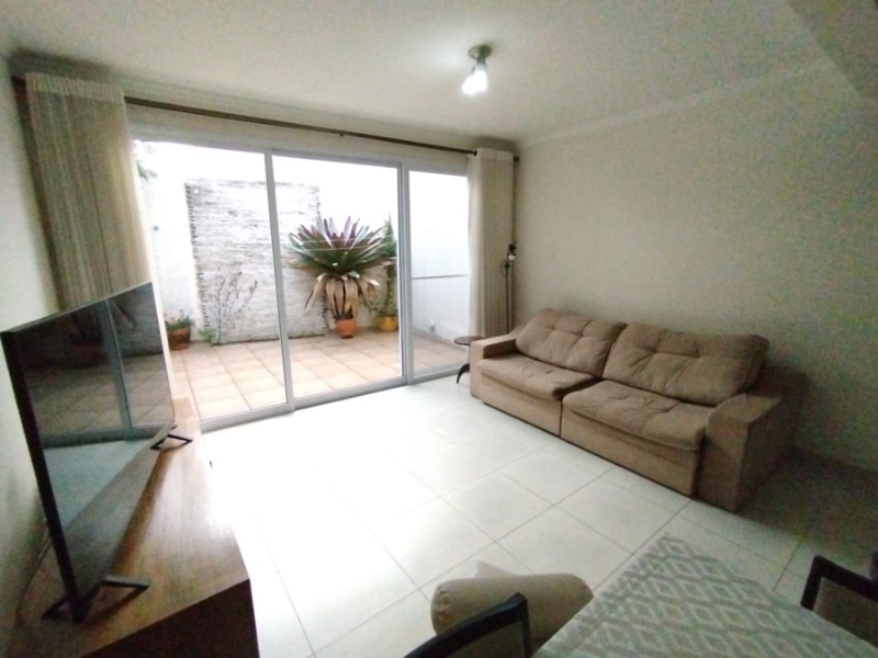Casa, 6 quartos, 305 m² - Foto 1