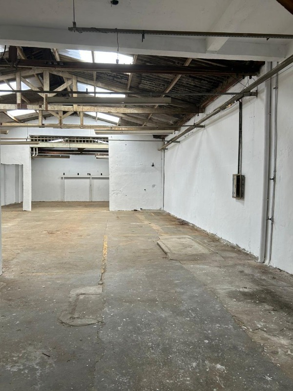 Depósito-Galpão, 380 m² - Foto 15