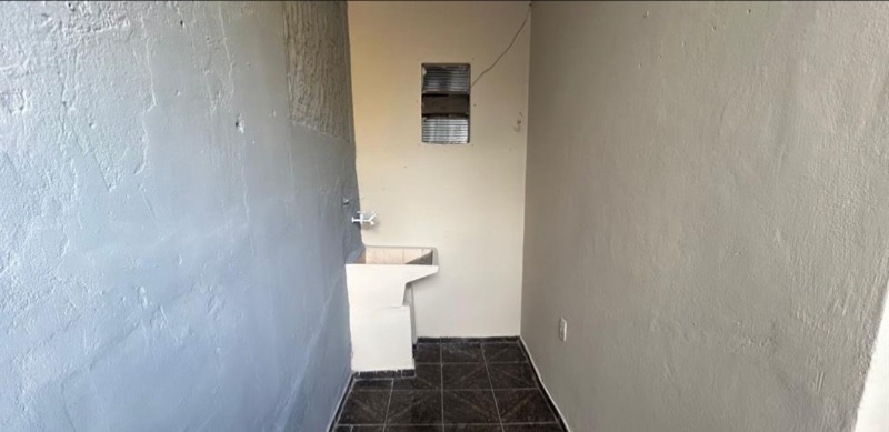 Casa, 1 quarto, 200 m² - Foto 12