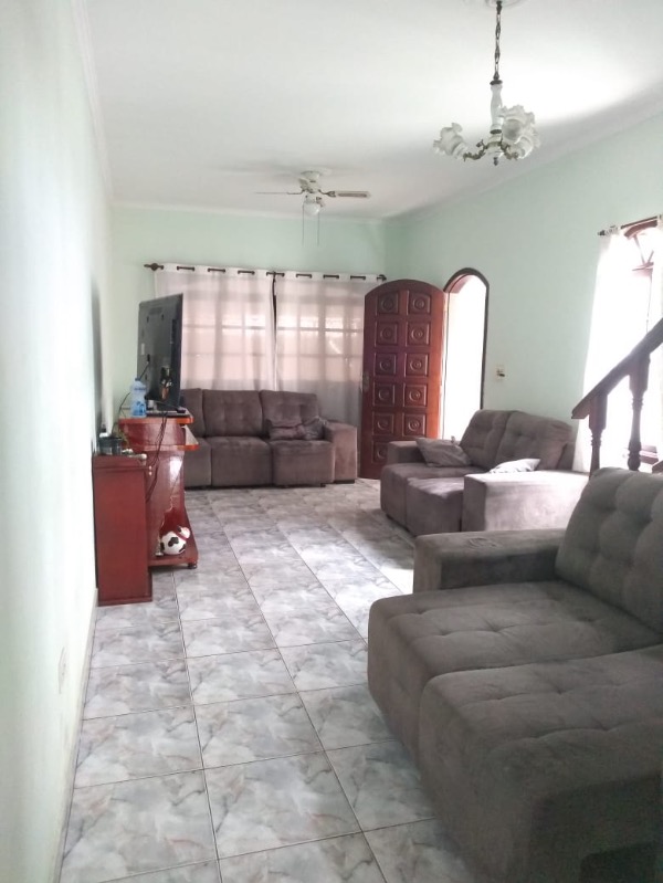 Casa, 3 quartos, 220 m² - Foto 1