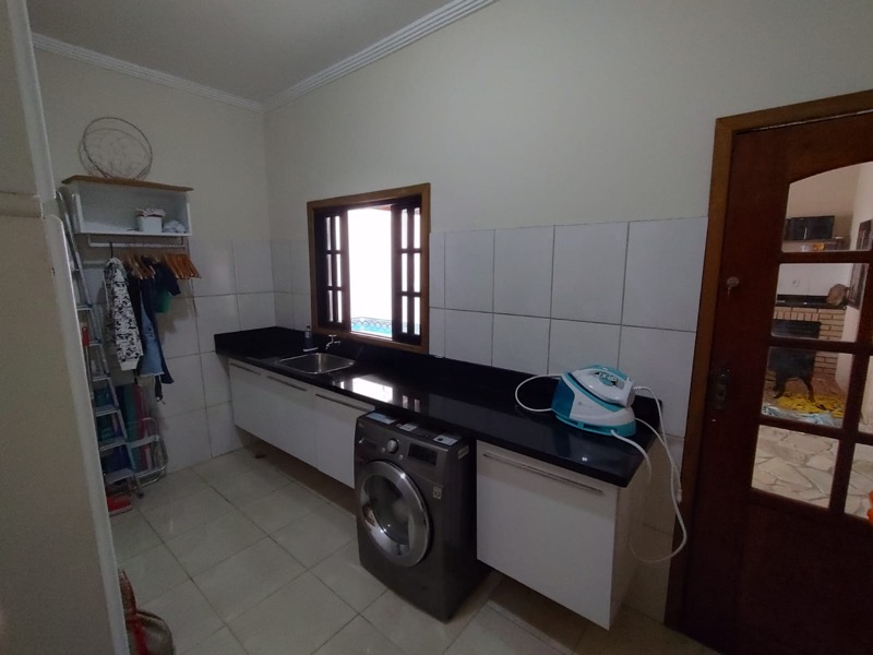Casa, 5 quartos, 352 m² - Foto 3