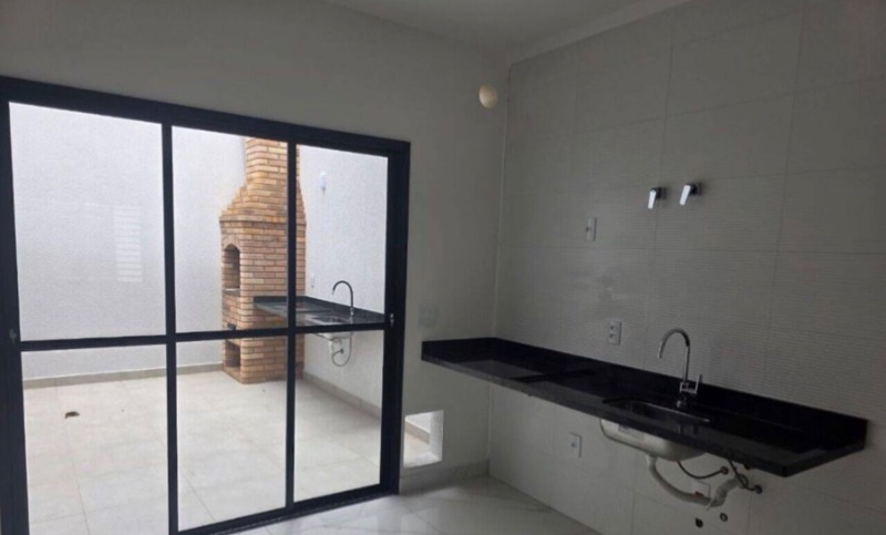 Casa, 3 quartos, 131 m² - Foto 2