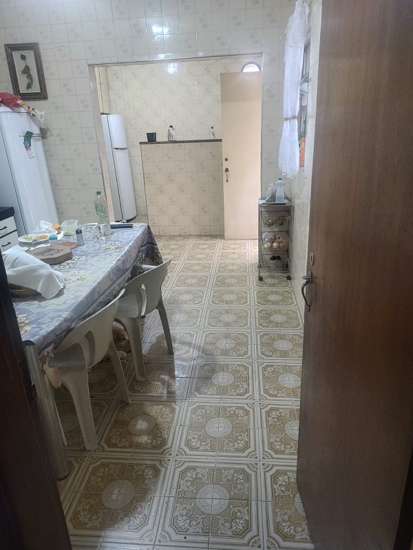 Casa, 3 quartos, 240 m² - Foto 8