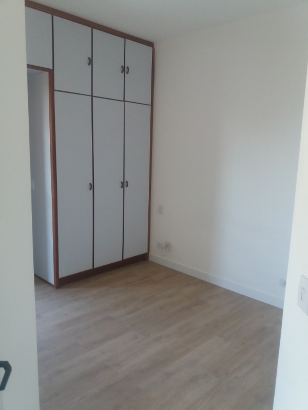 Apartamento à venda com 3 quartos, 97m² - Foto 6