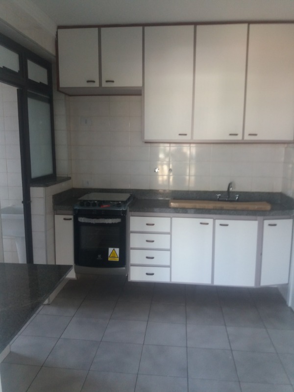 Apartamento à venda com 3 quartos, 97m² - Foto 14