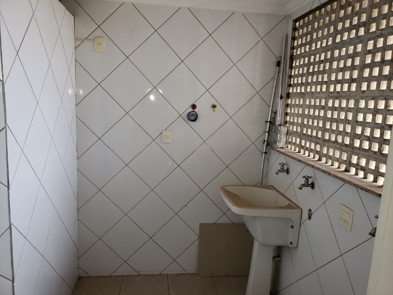 Apartamento à venda e aluguel com 3 quartos, 130m² - Foto 24