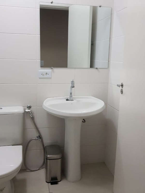 Apartamento à venda com 2 quartos, 58m² - Foto 3