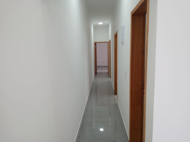 Casa à venda com 3 quartos, 175m² - Foto 2