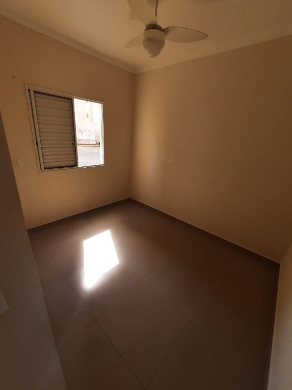 Apartamento à venda com 2 quartos, 49m² - Foto 2