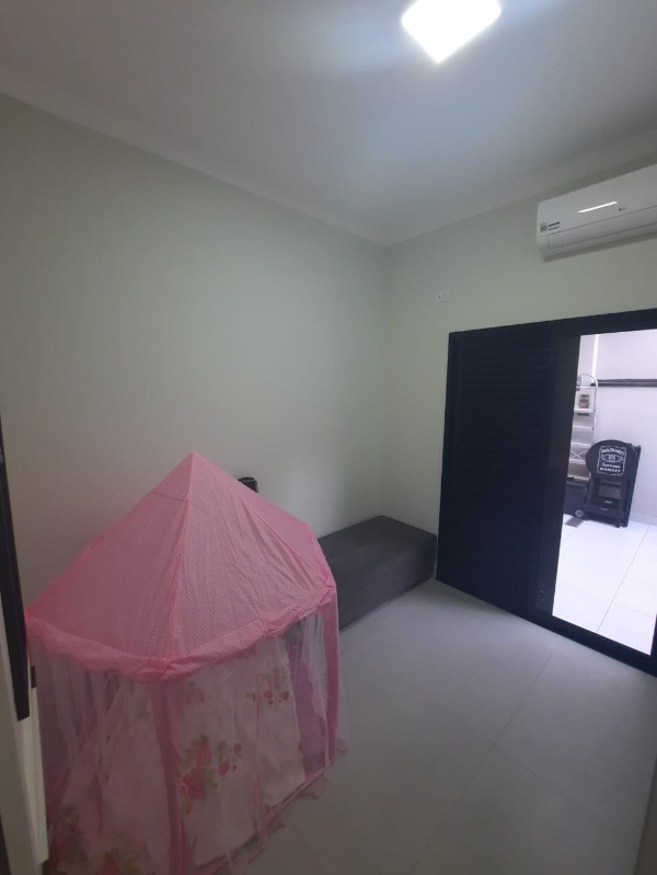 Casa à venda com 3 quartos, 175m² - Foto 2