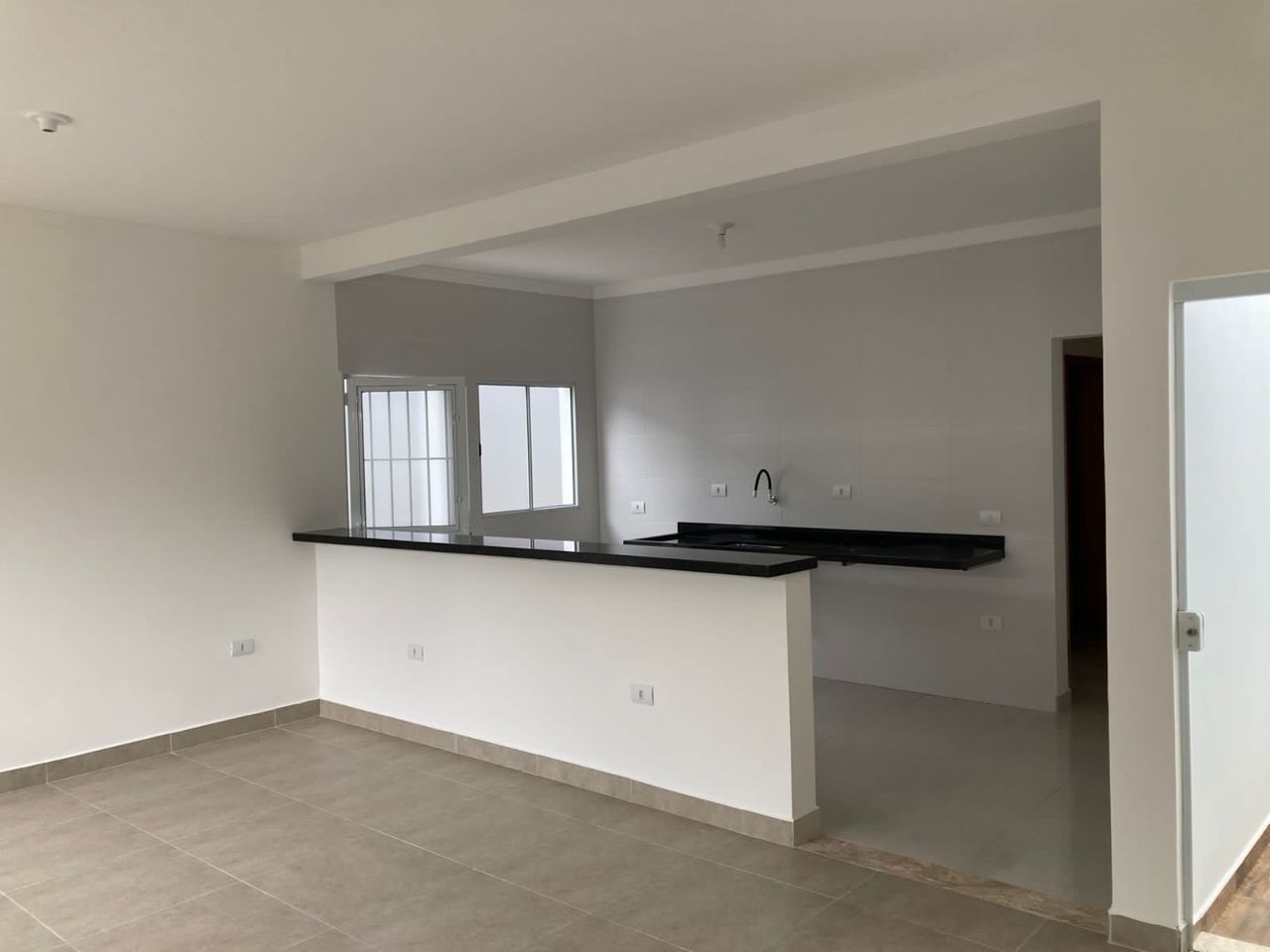 Casa à venda com 2 quartos, 160m² - Foto 12