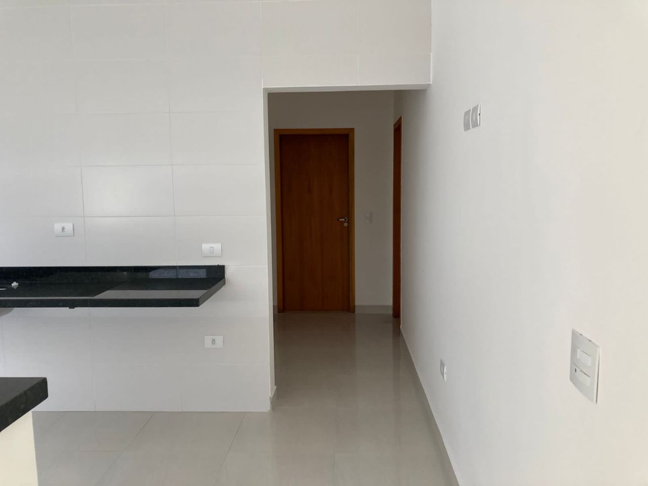 Casa à venda com 2 quartos, 160m² - Foto 2