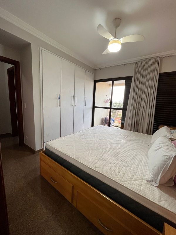 Apartamento à venda com 3 quartos, 181m² - Foto 12