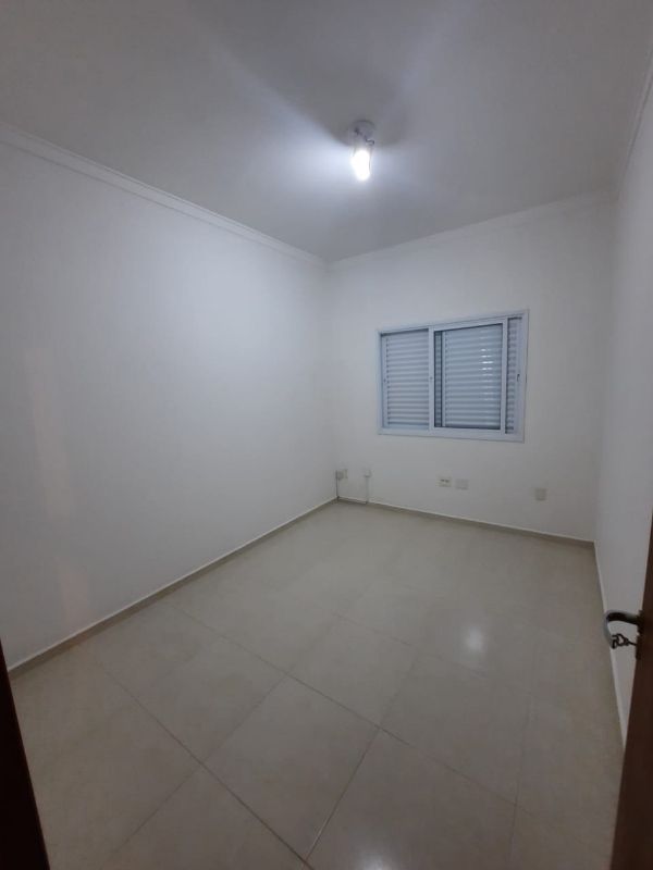 Apartamento para alugar com 2 quartos, 70m² - Foto 13