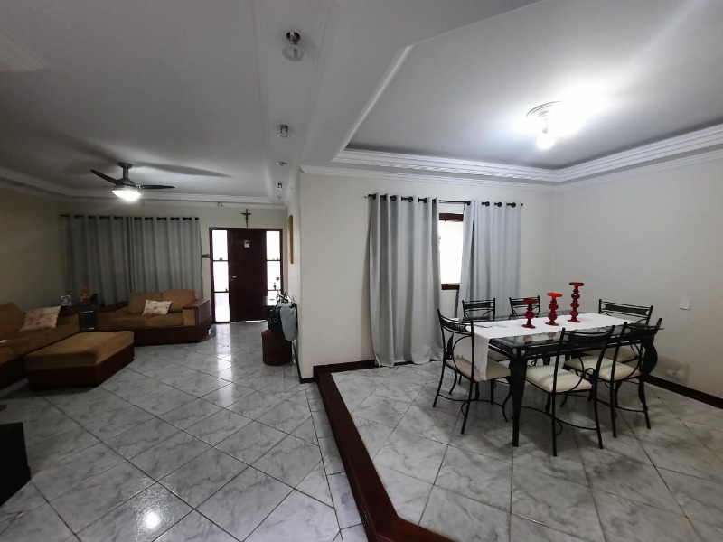 Casa, 3 quartos, 222 m² - Foto 8
