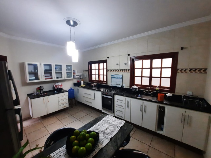 Casa, 3 quartos, 222 m² - Foto 11