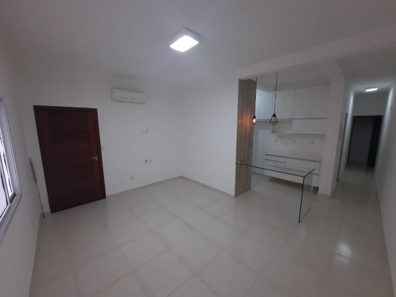 Apartamento para alugar com 2 quartos, 70m² - Foto 1