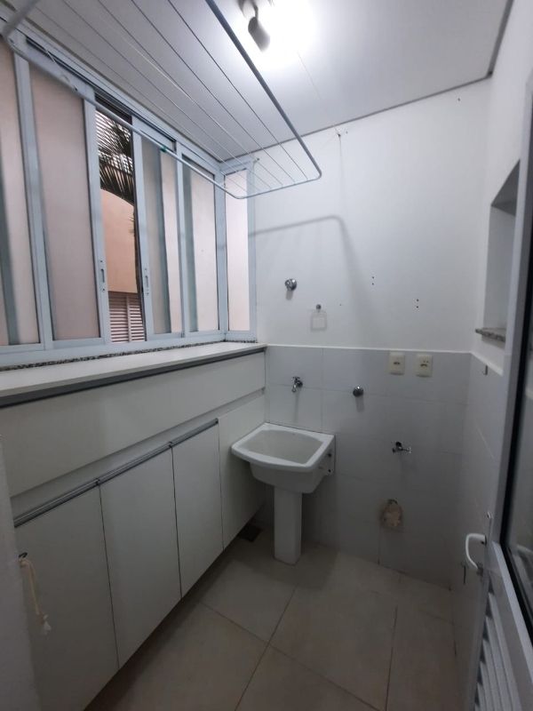 Apartamento para alugar com 2 quartos, 70m² - Foto 7