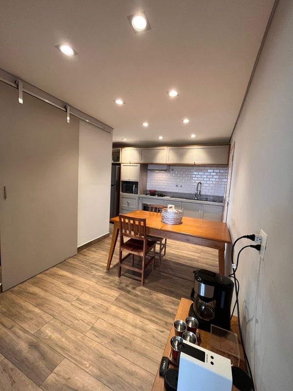 Apartamento à venda com 3 quartos, 181m² - Foto 3