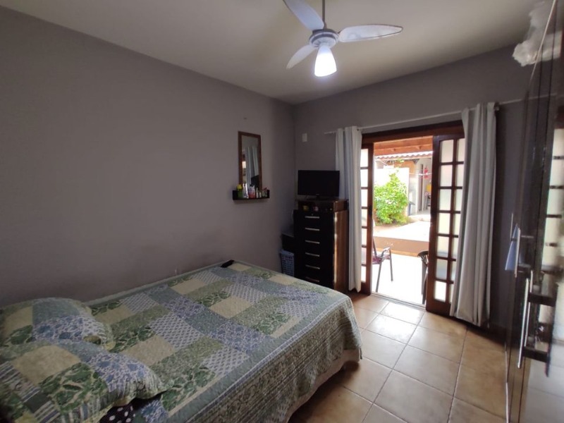 Casa à venda com 2 quartos, 150m² - Foto 8