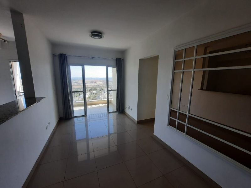 Apartamento para alugar com 3 quartos, 80m² - Foto 2