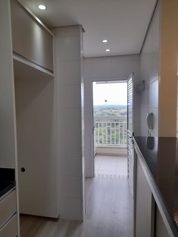 Apartamento à venda com 2 quartos, 80m² - Foto 4