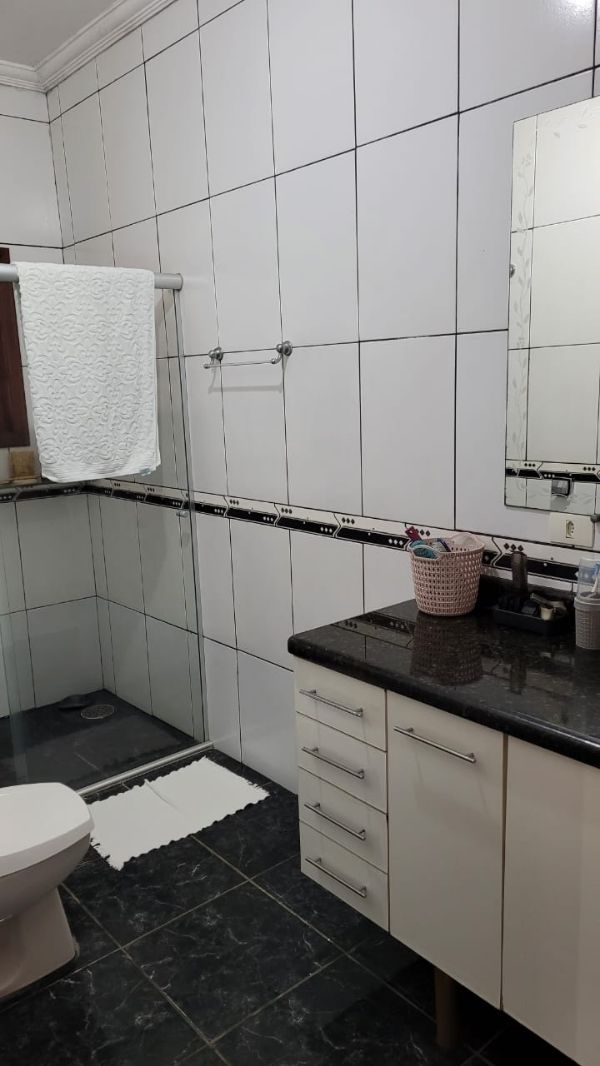 Casa à venda com 3 quartos, 250m² - Foto 20