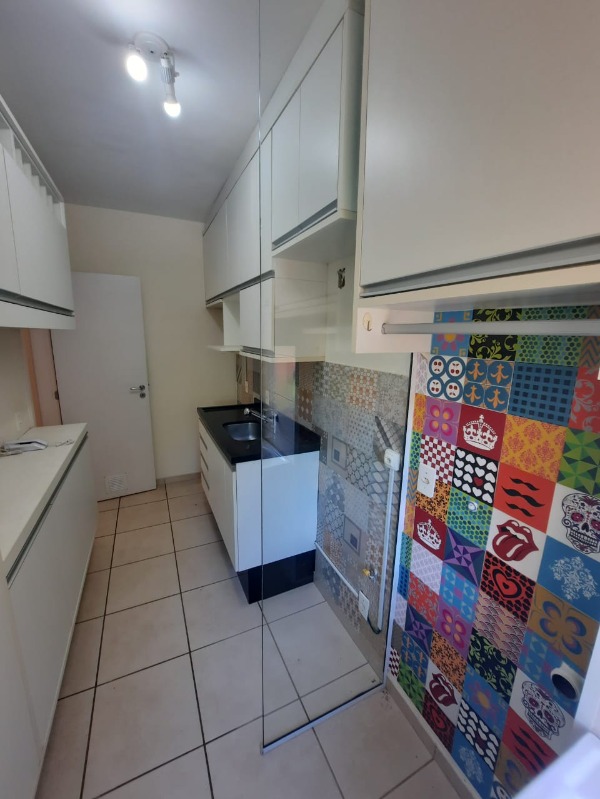 Apartamento à venda com 2 quartos, 45m² - Foto 11