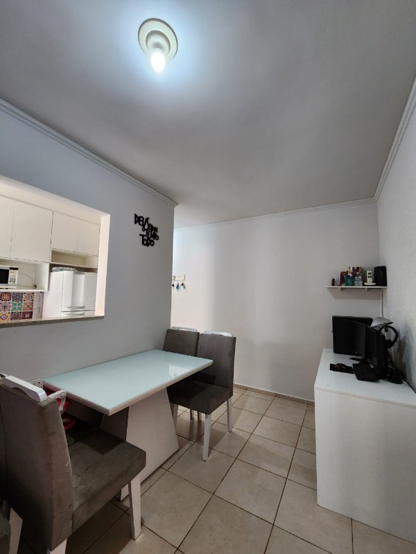 Apartamento à venda com 2 quartos, 46m² - Foto 3