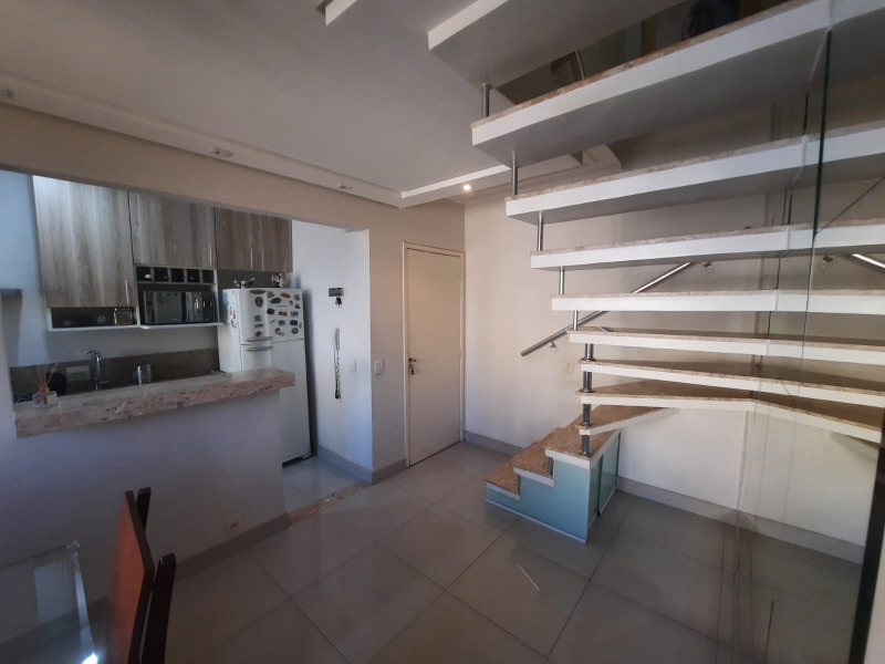 Cobertura à venda com 2 quartos, 85m² - Foto 3