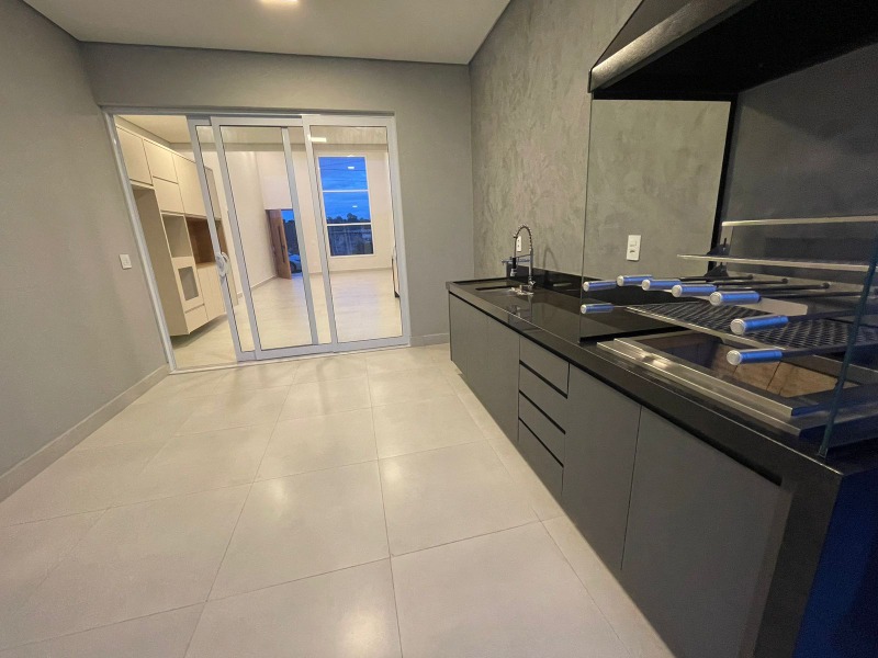 Casa à venda e aluguel com 3 quartos, 306m² - Foto 13